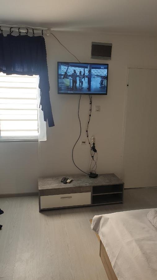 Apartman Sava Nisz Zewnętrze zdjęcie